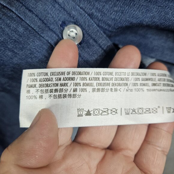 Disney Parks Women's Blue Christmas Embroidered Michey & Minnie Mouse Shirt Sz S - Picture 7 of 9